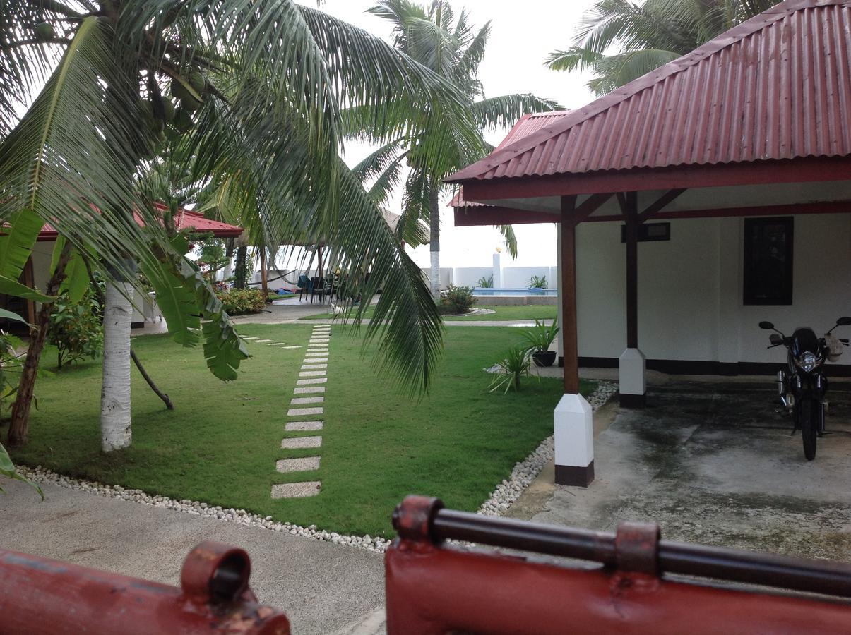 Bamboo Beachhouse Dormitory Garcia Hernandez Buitenkant foto