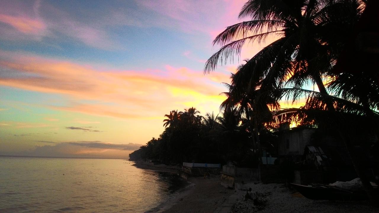 Bamboo Beachhouse Dormitory Garcia Hernandez Buitenkant foto